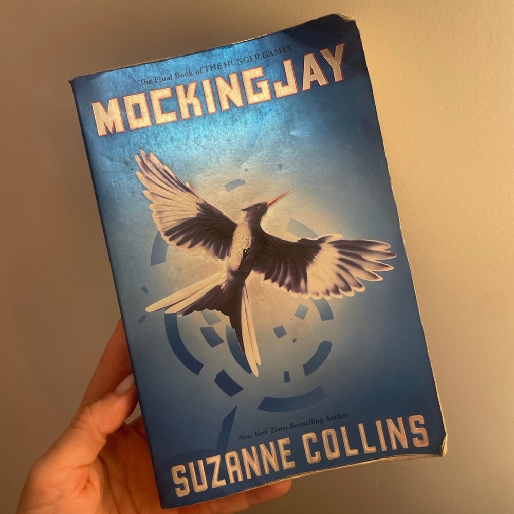 Final Book of the Hunger Games Mocking Jay